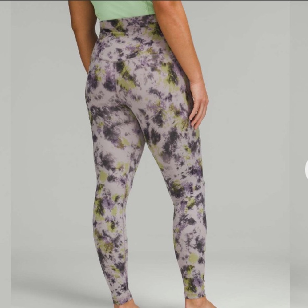 Lululemon Align super high rise pants 28 size 6 tie dye